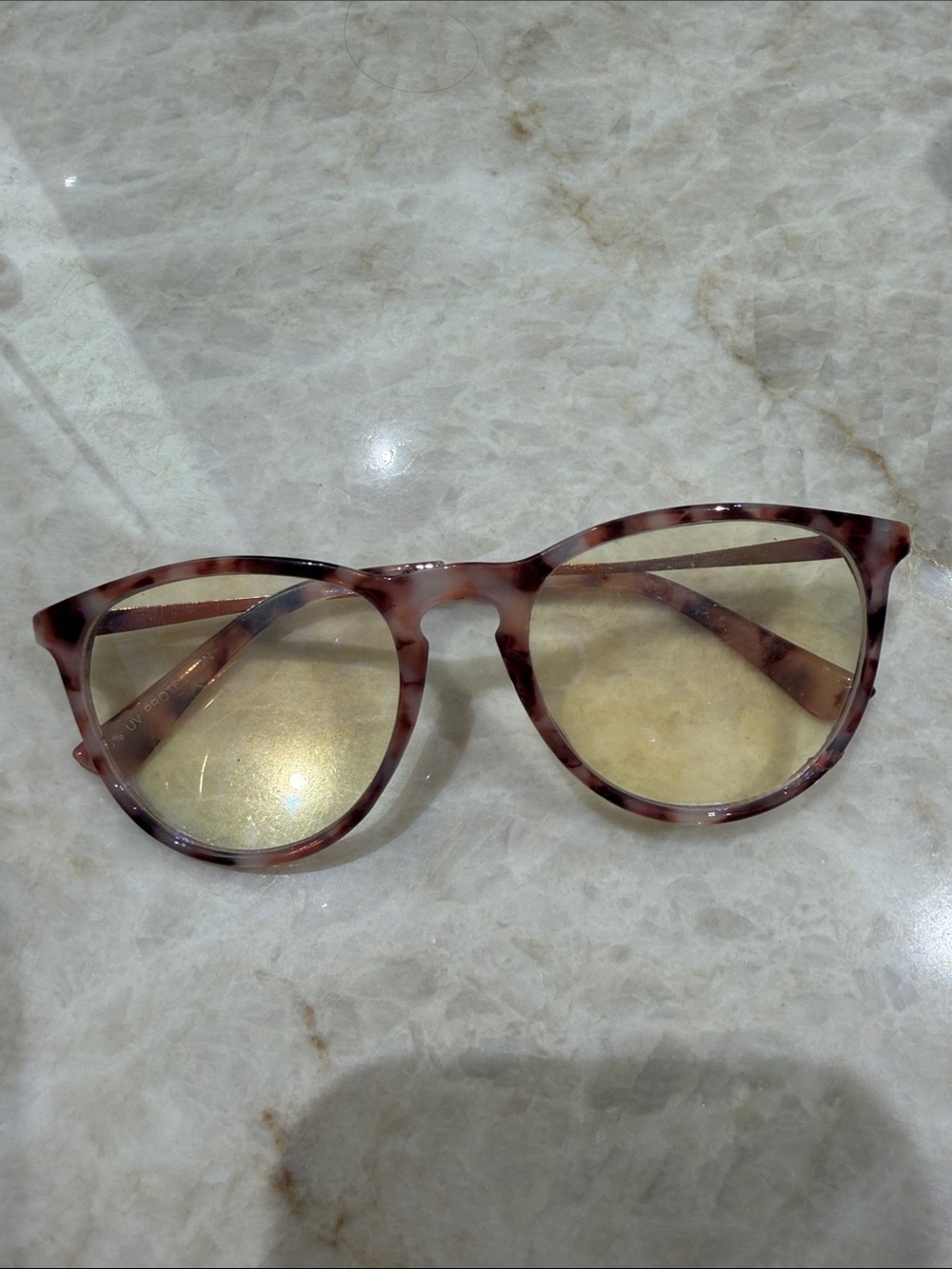 Source Unknown Tortoiseshell Round Glasses with Yellow-Tinted Lenses
